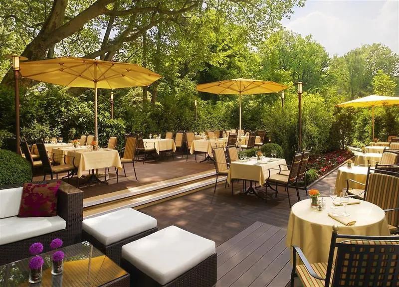 ***** Szálloda Sheraton Grand Salzburg Ausztria